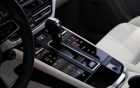 Porsche Macan I рестайлинг, 2021 год, 9 900 000 рублей, 21 фотография