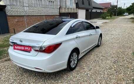 Hyundai Sonata VI, 2011 год, 1 100 000 рублей, 4 фотография