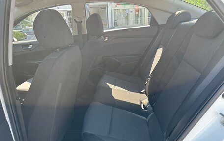 Hyundai Solaris II рестайлинг, 2020 год, 1 299 000 рублей, 19 фотография
