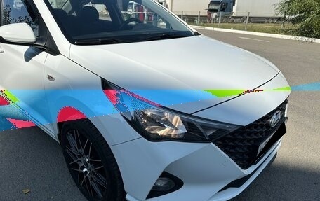 Hyundai Solaris II рестайлинг, 2020 год, 1 299 000 рублей, 25 фотография