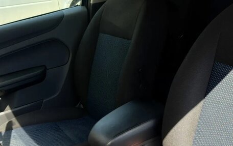 Ford Focus II рестайлинг, 2007 год, 400 000 рублей, 12 фотография
