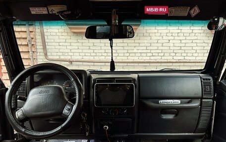 Jeep Wrangler, 2001 год, 1 990 000 рублей, 23 фотография