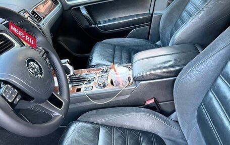 Volkswagen Touareg III, 2010 год, 2 775 000 рублей, 16 фотография