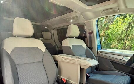 Volkswagen Multivan, 2023 год, 5 200 000 рублей, 11 фотография