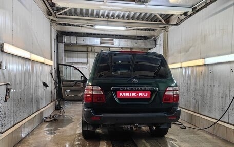 Toyota Land Cruiser 100 рестайлинг 2, 2005 год, 2 700 000 рублей, 11 фотография