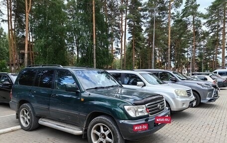 Toyota Land Cruiser 100 рестайлинг 2, 2005 год, 2 700 000 рублей, 9 фотография