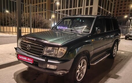 Toyota Land Cruiser 100 рестайлинг 2, 2005 год, 2 700 000 рублей, 15 фотография
