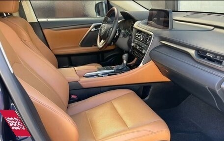 Lexus RX IV рестайлинг, 2022 год, 5 000 000 рублей, 9 фотография