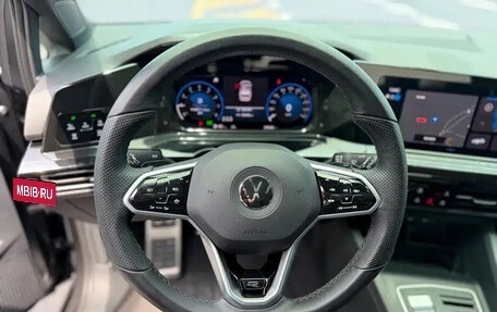 Volkswagen Golf VIII, 2022 год, 2 200 000 рублей, 9 фотография