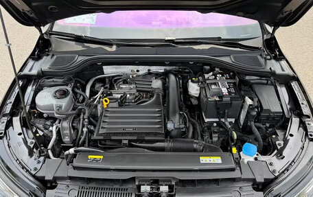 Volkswagen Golf VIII, 2022 год, 2 200 000 рублей, 19 фотография