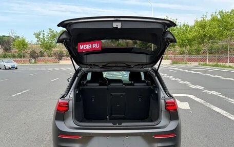 Volkswagen Golf VIII, 2022 год, 2 200 000 рублей, 18 фотография
