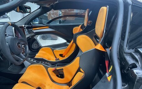 McLaren Senna, 2018 год, 150 000 000 рублей, 7 фотография
