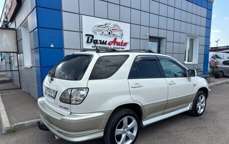 Toyota Harrier, 1999 год, 697 000 рублей, 3 фотография