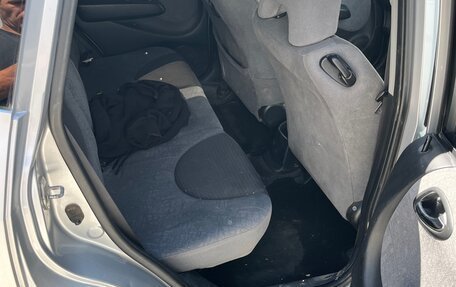 Honda Fit III, 2002 год, 185 000 рублей, 6 фотография