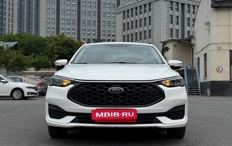 Ford Escort, 2022 год, 980 000 рублей, 3 фотография