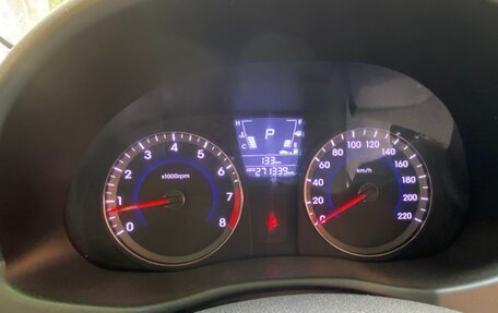 Hyundai Solaris II рестайлинг, 2013 год, 495 000 рублей, 3 фотография