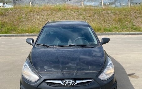 Hyundai Solaris II рестайлинг, 2013 год, 495 000 рублей, 2 фотография