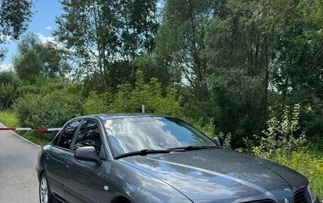 Mitsubishi Carisma I, 2002 год, 300 000 рублей, 10 фотография