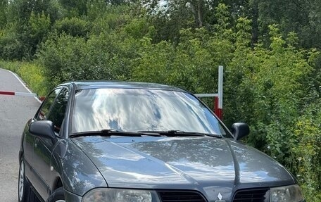 Mitsubishi Carisma I, 2002 год, 300 000 рублей, 12 фотография