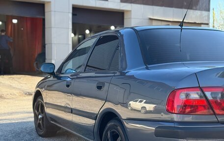 Mitsubishi Carisma I, 2002 год, 300 000 рублей, 30 фотография