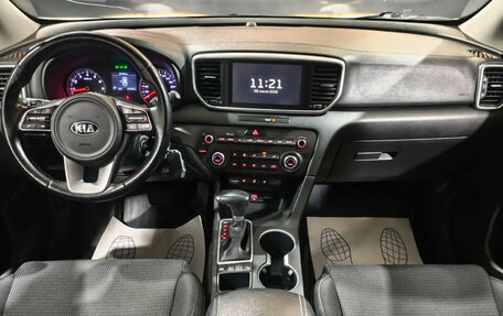 KIA Sportage IV рестайлинг, 2020 год, 2 195 000 рублей, 9 фотография