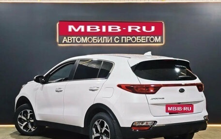 KIA Sportage IV рестайлинг, 2020 год, 2 195 000 рублей, 6 фотография