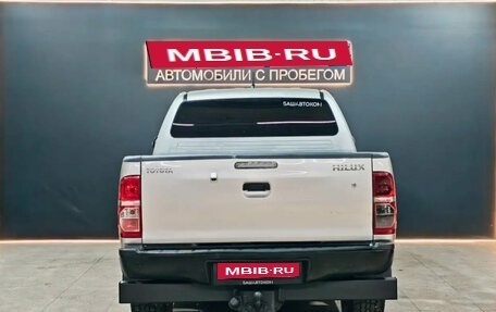 Toyota Hilux VII, 2012 год, 1 750 000 рублей, 5 фотография