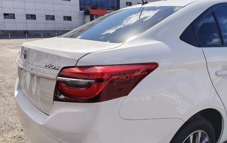 Toyota Vios III, 2022 год, 1 250 000 рублей, 6 фотография
