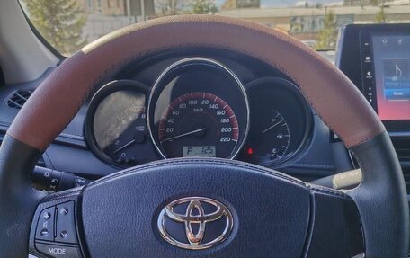 Toyota Vios III, 2022 год, 1 250 000 рублей, 30 фотография