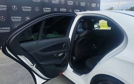 Mercedes-Benz E-Класс, 2021 год, 4 700 000 рублей, 10 фотография