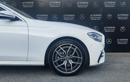 Mercedes-Benz E-Класс, 2021 год, 4 700 000 рублей, 5 фотография