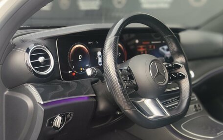 Mercedes-Benz E-Класс, 2021 год, 4 700 000 рублей, 15 фотография