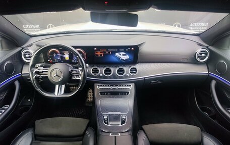 Mercedes-Benz E-Класс, 2021 год, 4 700 000 рублей, 30 фотография