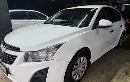 Chevrolet Cruze II, 2014 год, 850 000 рублей, 2 фотография