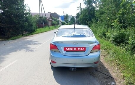 Hyundai Solaris II рестайлинг, 2011 год, 600 000 рублей, 7 фотография