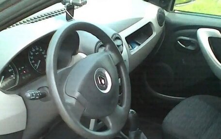 Renault Logan I, 2010 год, 600 000 рублей, 2 фотография