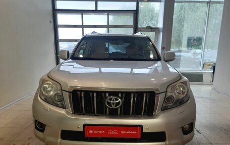 Toyota Land Cruiser Prado 150 рестайлинг 2, 2010 год, 2 780 000 рублей, 2 фотография