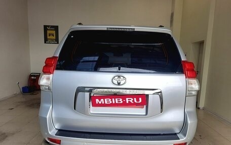 Toyota Land Cruiser Prado 150 рестайлинг 2, 2010 год, 2 780 000 рублей, 5 фотография