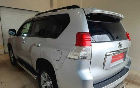 Toyota Land Cruiser Prado 150 рестайлинг 2, 2010 год, 2 780 000 рублей, 6 фотография