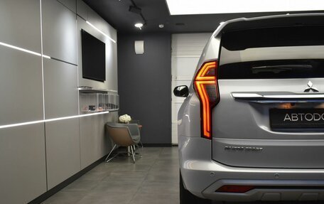 Mitsubishi Pajero Sport III рестайлинг, 2020 год, 3 527 000 рублей, 8 фотография
