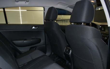 KIA Sportage IV рестайлинг, 2020 год, 2 447 000 рублей, 12 фотография