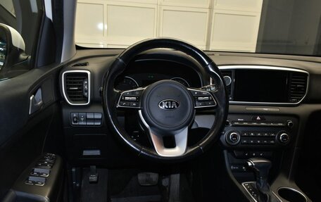 KIA Sportage IV рестайлинг, 2020 год, 2 447 000 рублей, 18 фотография