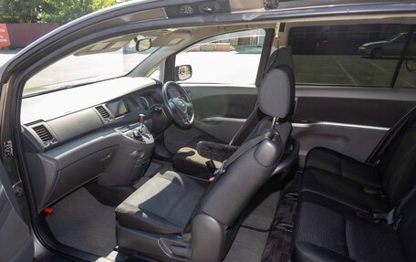 Toyota ISis I, 2010 год, 850 000 рублей, 6 фотография