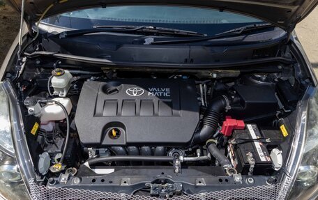Toyota ISis I, 2010 год, 850 000 рублей, 27 фотография