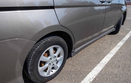 Toyota ISis I, 2010 год, 850 000 рублей, 31 фотография
