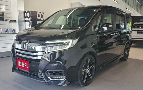 Honda Stepwgn IV, 2018 год, 1 990 000 рублей, 1 фотография