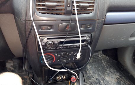 Renault Symbol I, 2007 год, 220 000 рублей, 11 фотография