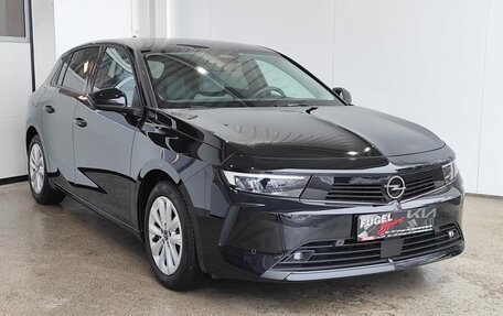 Opel Astra, 2023 год, 2 230 000 рублей, 4 фотография