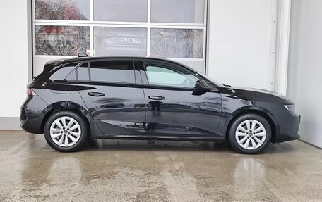 Opel Astra, 2023 год, 2 230 000 рублей, 16 фотография
