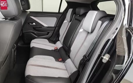 Opel Astra, 2023 год, 2 230 000 рублей, 11 фотография